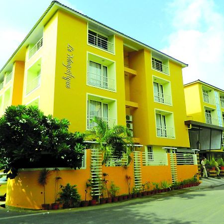 波尔沃林 Le Magnifique酒店 外观 照片